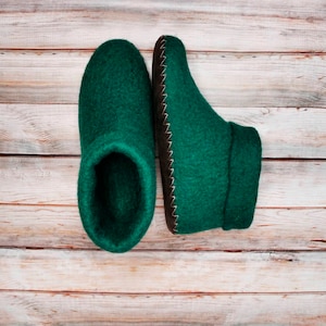 Wool Woman Slippers Green Winter Slippers Felted Warm Slippers Eco Natural Slippers Organic Home Shoes