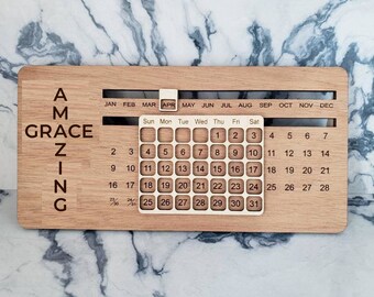 Perpetual wooden desk calendar - Religious