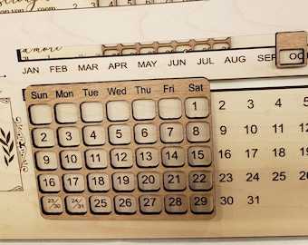 Perpetual desk calendar