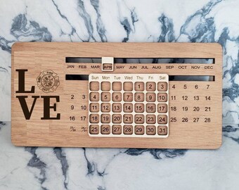Perpetual wooden desk calendar - Essential Workers