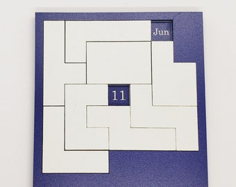 A puzzle a day wooden calendar - Mini