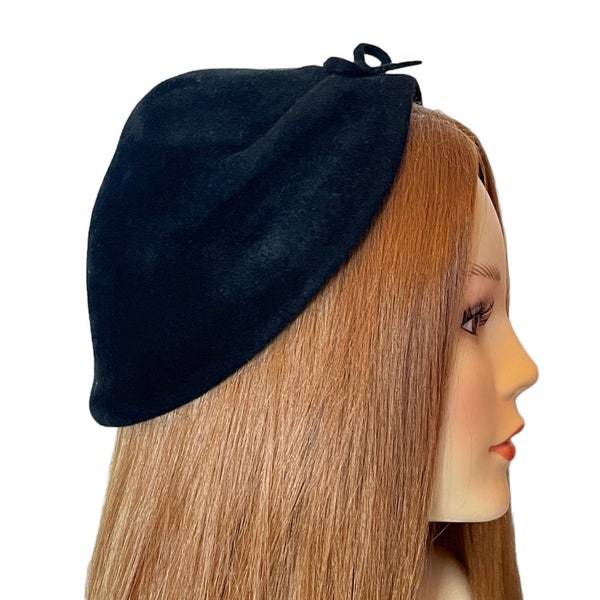 Vintage Velour Hat 1940s Black Bow Tilt Hat Bonnet Fascinator Cloche