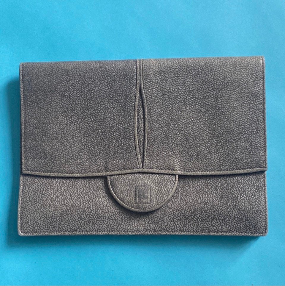 80's vintage FENDI black nappa leather shoulder purse. clutch