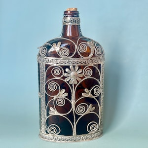 Antique Bottle Silver Overlay Floral Filigree Vintage Flask Ornate Perfume Bottle Vanity  Bottle Decorative Art Glass Bottle Display