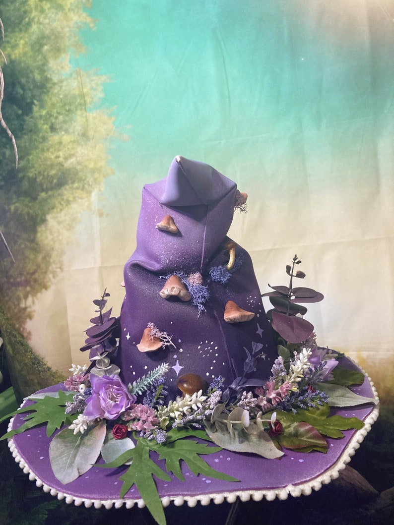 Lavender Wreathe Witch Hat image 5