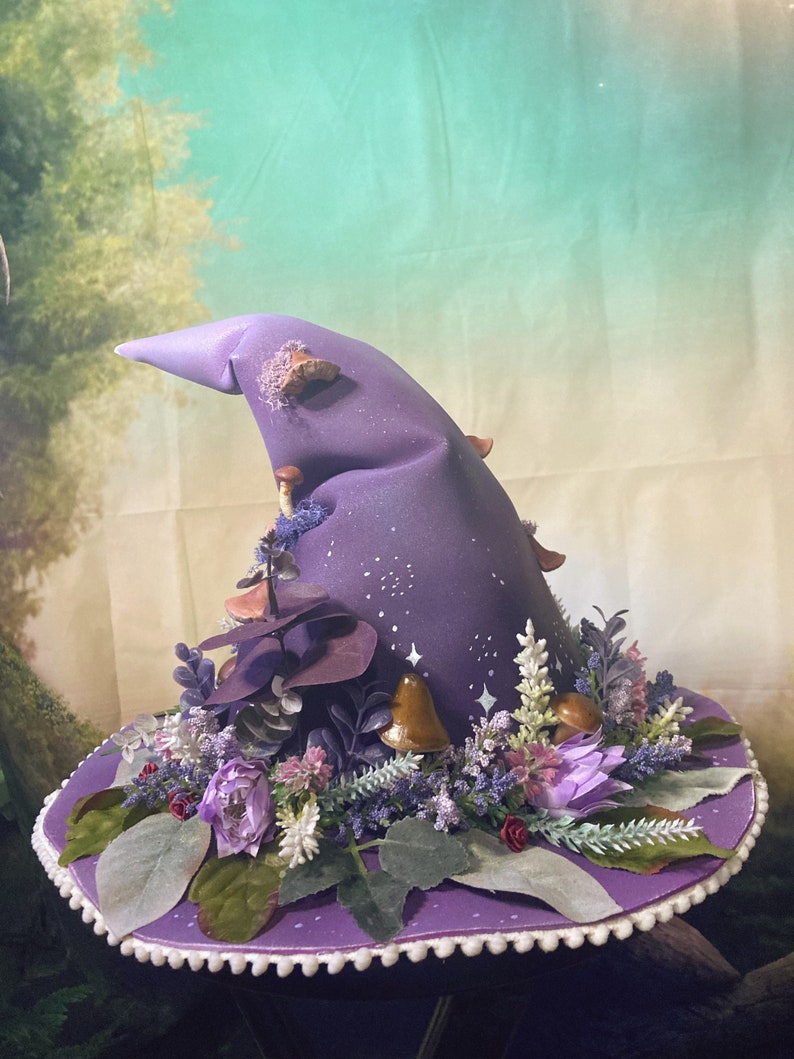 Lavender Wreathe Witch Hat image 2