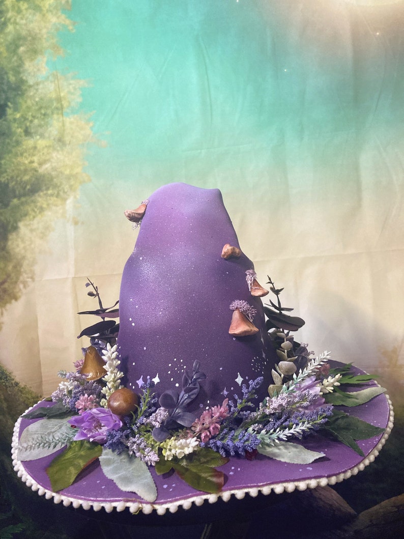 Lavender Wreathe Witch Hat image 3