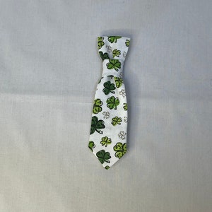 Cartoon Shamrocks Pattern Themed Adjustable Over the Collar Removable Necktie Accessory for Dogs