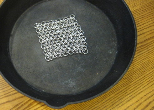 Chainmail Scrubber with Scouring Pad Stainless Steel Cast Iron