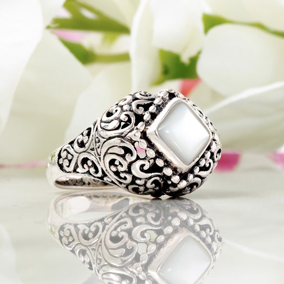 Silver Mother of Pearl Ring - Pearl Jewelry - Apearl