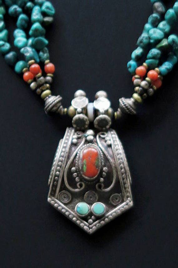 Vintage Tibetan Necklace – World Woven