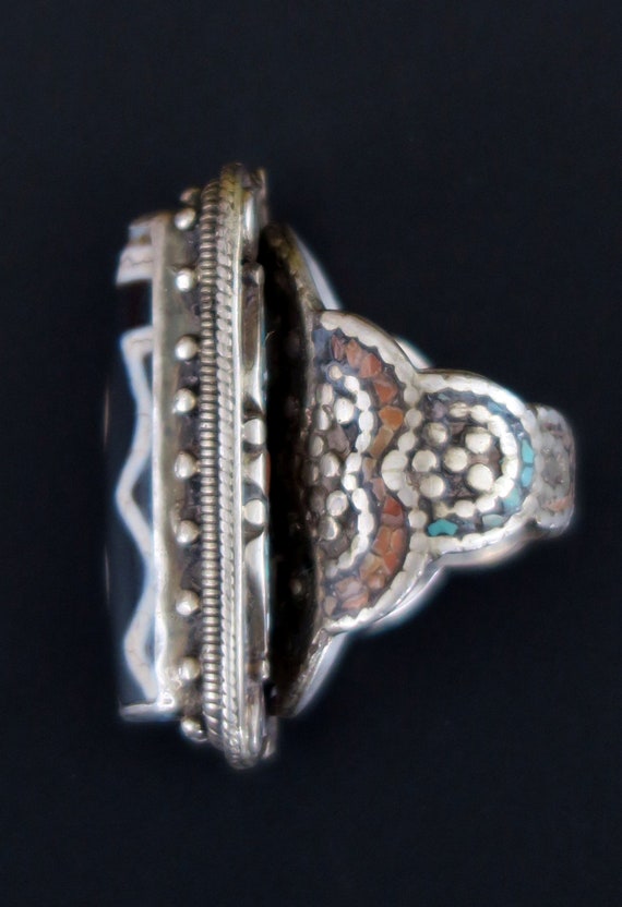 LARGE TIBETAN RING - Vintage Silver Amulet Ring w… - image 6