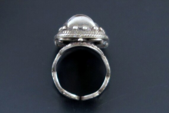 LARGE TIBETAN RING - Vintage Silver Amulet Ring w… - image 9