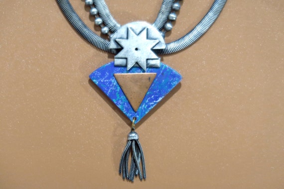 UNUSUAL VINTAGE NECKLACE with Large Blue Pendant … - image 2