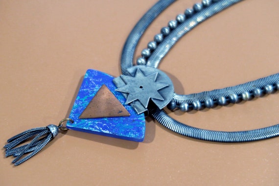 UNUSUAL VINTAGE NECKLACE with Large Blue Pendant … - image 1