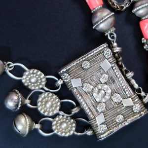 OLD YEMENI NECKLACE - Vintage Bedouin Necklace with Prayer Box, Old Beads and Bell Dangles - Handmade Tribal Jewelry from Yemen