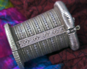 LONG TRIBAL BRACELET - Vintage Nas Kurai Irregular Pin-Hinge Bracelet - Handcrafted Tribal Jewelry from the Hindu Kush - Discount