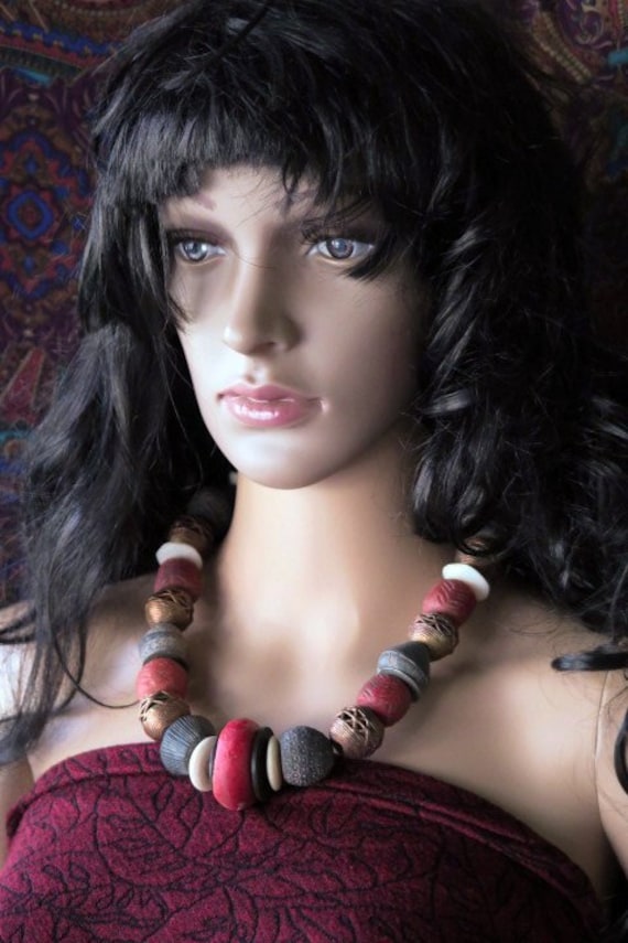 AFRICAN BEADS NECKLACE - Large Necklace with Vinta