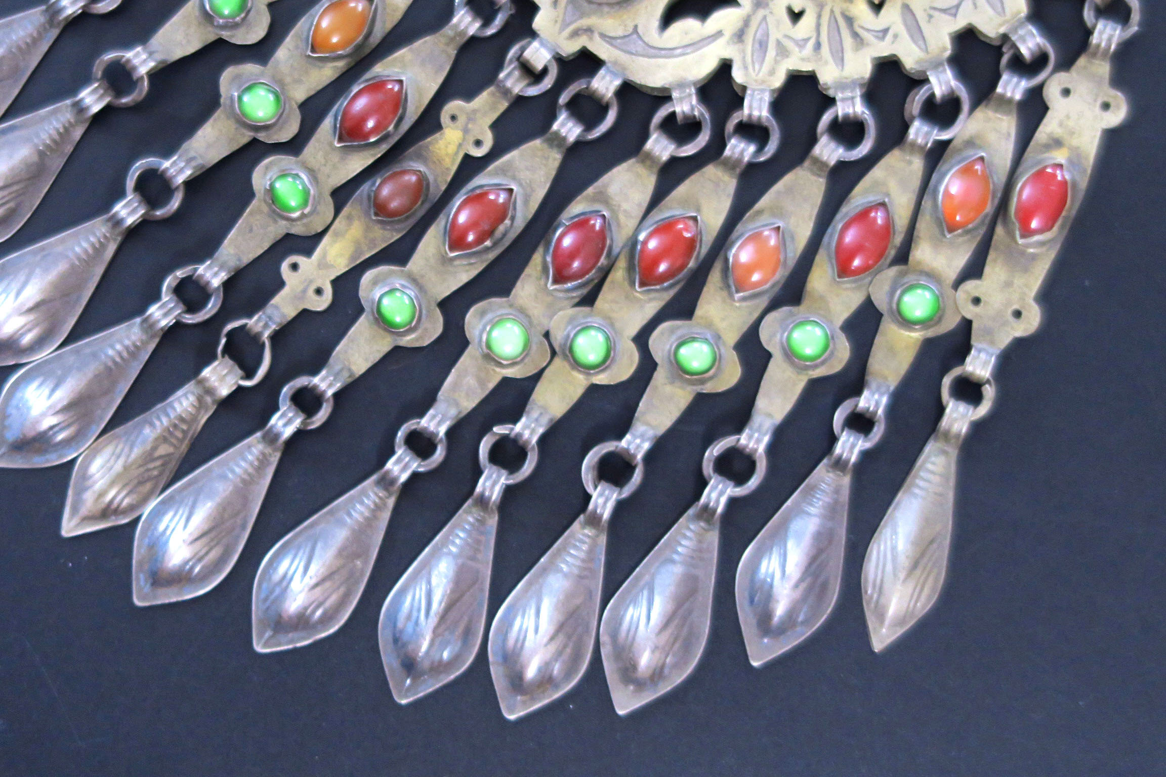 TURKMEN JEWELRY ネックレス　ヴィンテージ Antique Turkmen Jewellery - Large Silver Gurbaka Dagdan