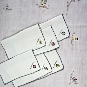 Vintage Sheer White Linen Tablecloth with Embroidered Lanterns and 6 Matching Napkins/ Luncheon Cloth/ Bridge Cloth/ Table Topper