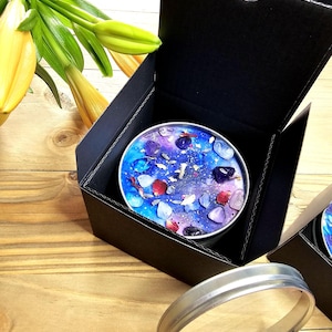 Trust the Universe: Rose Quartz, Amethyst Crystal Candle, Floral Citrus Scented Soy Wax | Spiritual Gift image 12