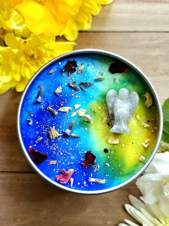 11:11 WAKE-UP CALL - Manifestation candle. Aromatherapy crystal candle with Labradorite angel & floral, citrus scent | Spiritual Gift. Angel