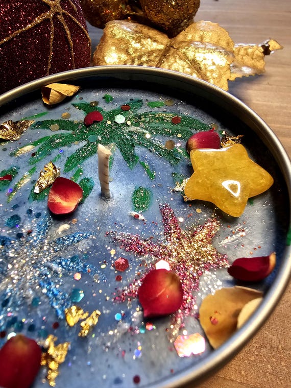 New Year Manifestation Candle – Citrine Crystal, Floral Woody Scent