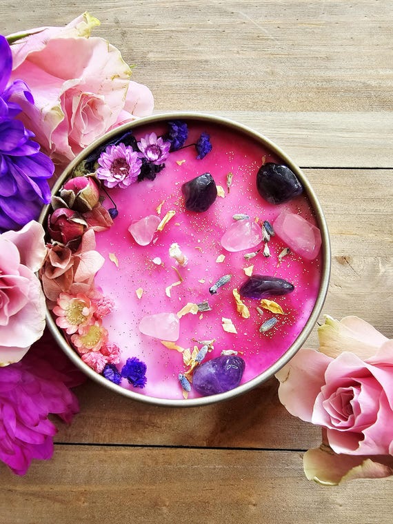 Gratitude Crystal Candle: Rose Quartz, Amethyst, Floral Scent | The Key - Gratitude
