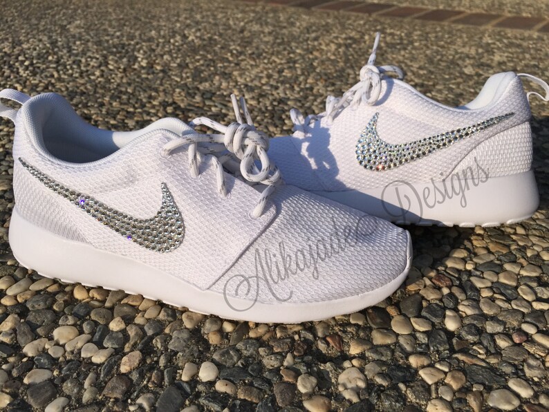 custom nike roshe one