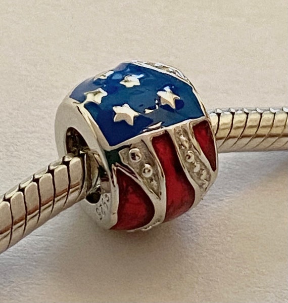 Pandora usa flag charm hotsell