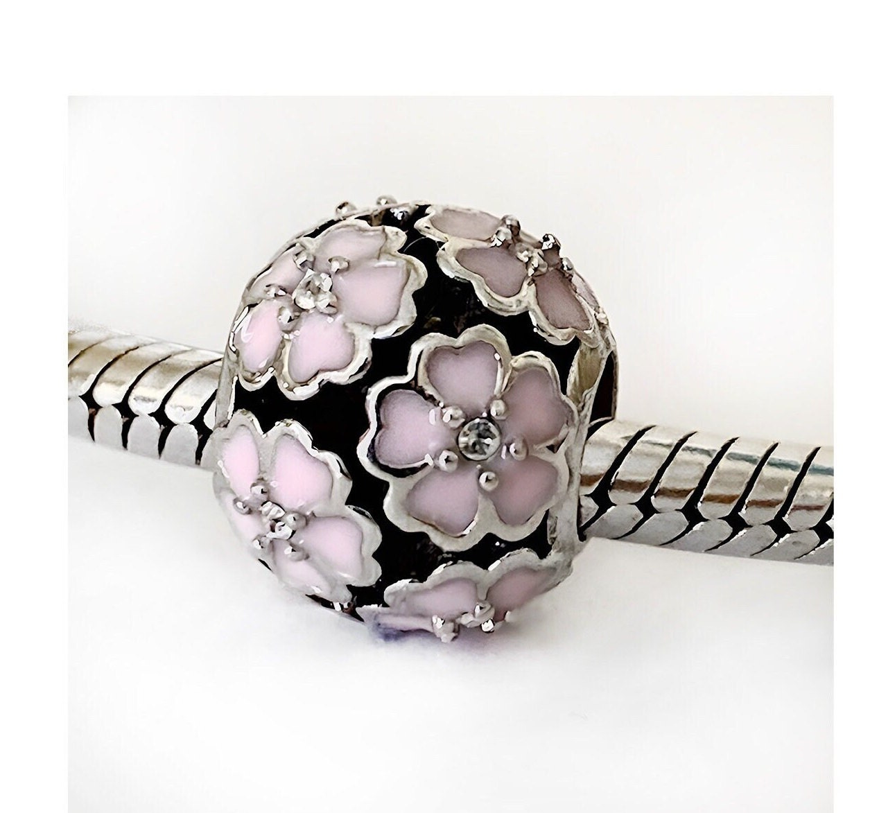 Pandora pink hotsell primrose charm