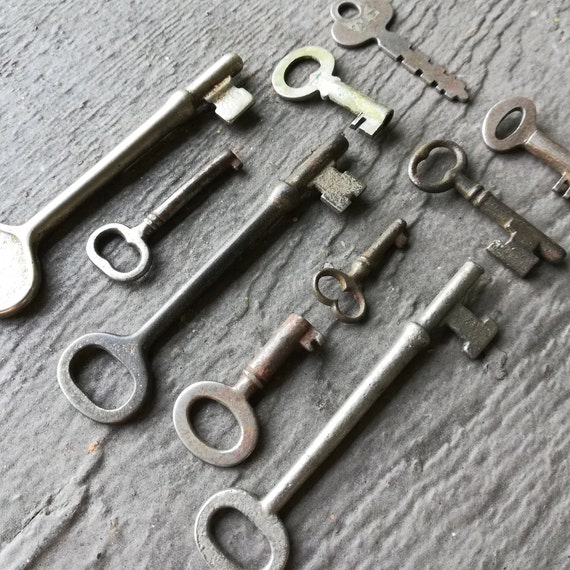 Antique Skeleton Keys - Macabre Novelties - Vintage Home Decor - Shabby Chic Cottagecore - Craft Embellishments - Unique Birthday Gift
