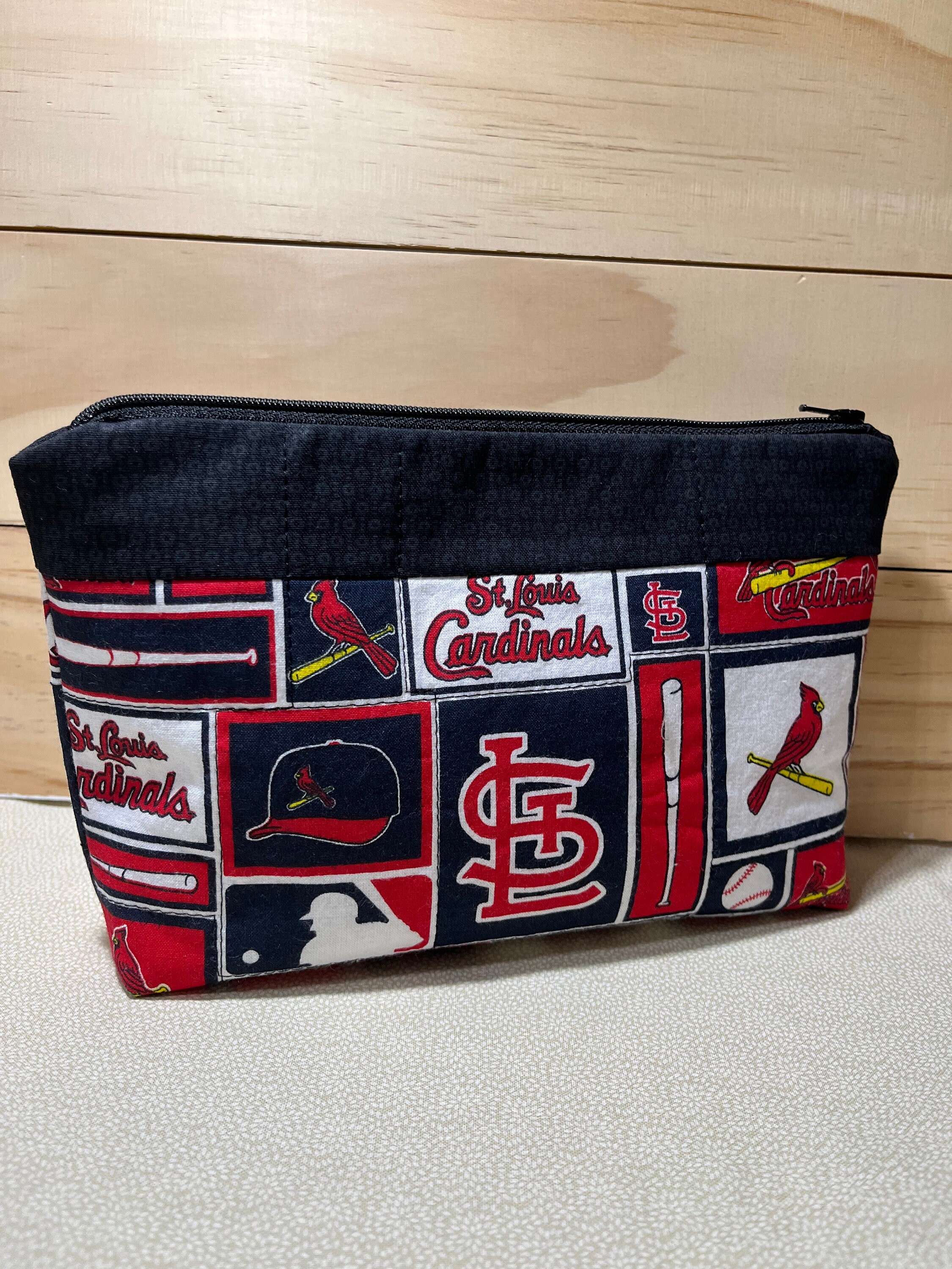 MLB Officially Licensed St. Louis Cardinals Cosmetic Accessory Travel Dopp  Kit Bag