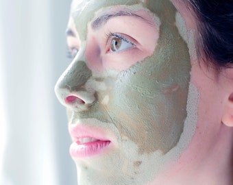 Masque visage détoxifiant à l'argile verte pour peau grasse | Nettoyant naturel pour les pores 100 g