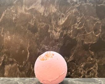 Set of 6 Creamy Milk Bath Bombs | Skin Softening Essential Oil Fizzy