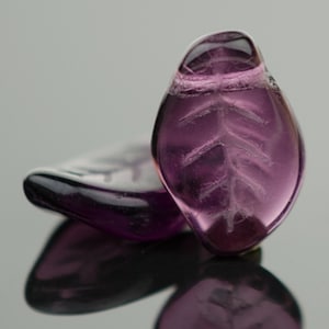 Czech Glass Twist Leaf Beads -  Purple Transparent - 15x10mm - 25 Beads