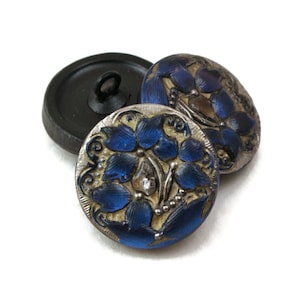 Czech Glass 18mm Round Lacy 3 Flower Button - Indigo Blue Antiqued with Platinum Paint