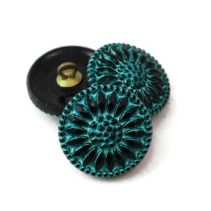 Czech Glass 18mm Round Sunflower Design Button - Jet Black with Aqua Wash