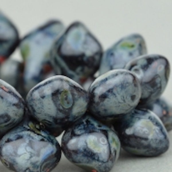 Small Spade Beads - Drop Beads - Czech Glass Beads - Jet Opaque with Picasso Fullcoat - 11x8mm - 30 Beads