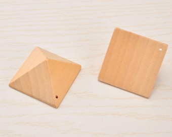 5 Stück Holz Geometrie Perlen 40 x 40 mm, facettierte Pyramide Holzperle finden, Holz Halskette, Holz Anhänger,Schmuckherstellung,Holz Handwerk