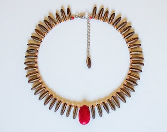 Natural seeds choker necklace. Seed jewelry. Flamboyant seed necklace. Ethnic wooden choker. Chic ethnic jewelry.