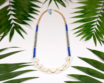 Long necklace in Polynesian shells and African vinyl blue version with yellow stripes. Necklace cowries and wood. Shell jewelry