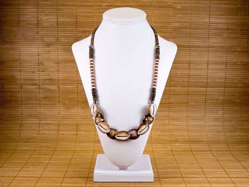 Unisex ethnic necklace in shells coconut rings and vinyl strips Men/'s curd necklace Unisex brown curse jewel