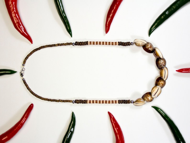 Unisex ethnic necklace in shells coconut rings and vinyl strips Men/'s curd necklace Unisex brown curse jewel