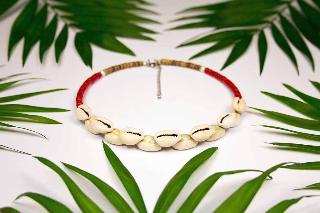 Collier coquillages de Tahiti main image 0