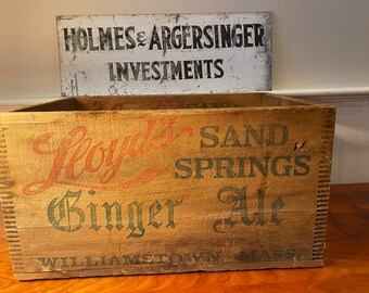 Wooden Crate - Llloyd's Sand Springs Ginger Ale Lloyds Williamstown Massachusetts Crate Old Wooden Crate Vintage Crate Vintage Wooden Crate