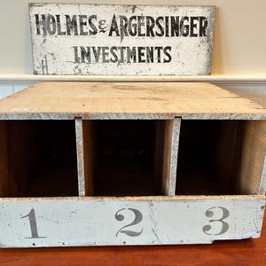 Repurposed Vintage Shipping Crate Cubby Organizer Rustic Farmhouse Decor Wooden Bin with 1 2 3 Painted Front Compartments Wooden Crate