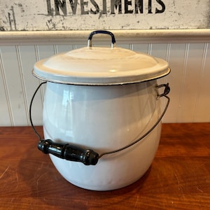 Vintage White Enamelware Pot with Lid: Blue Trim, Farmhouse Decor