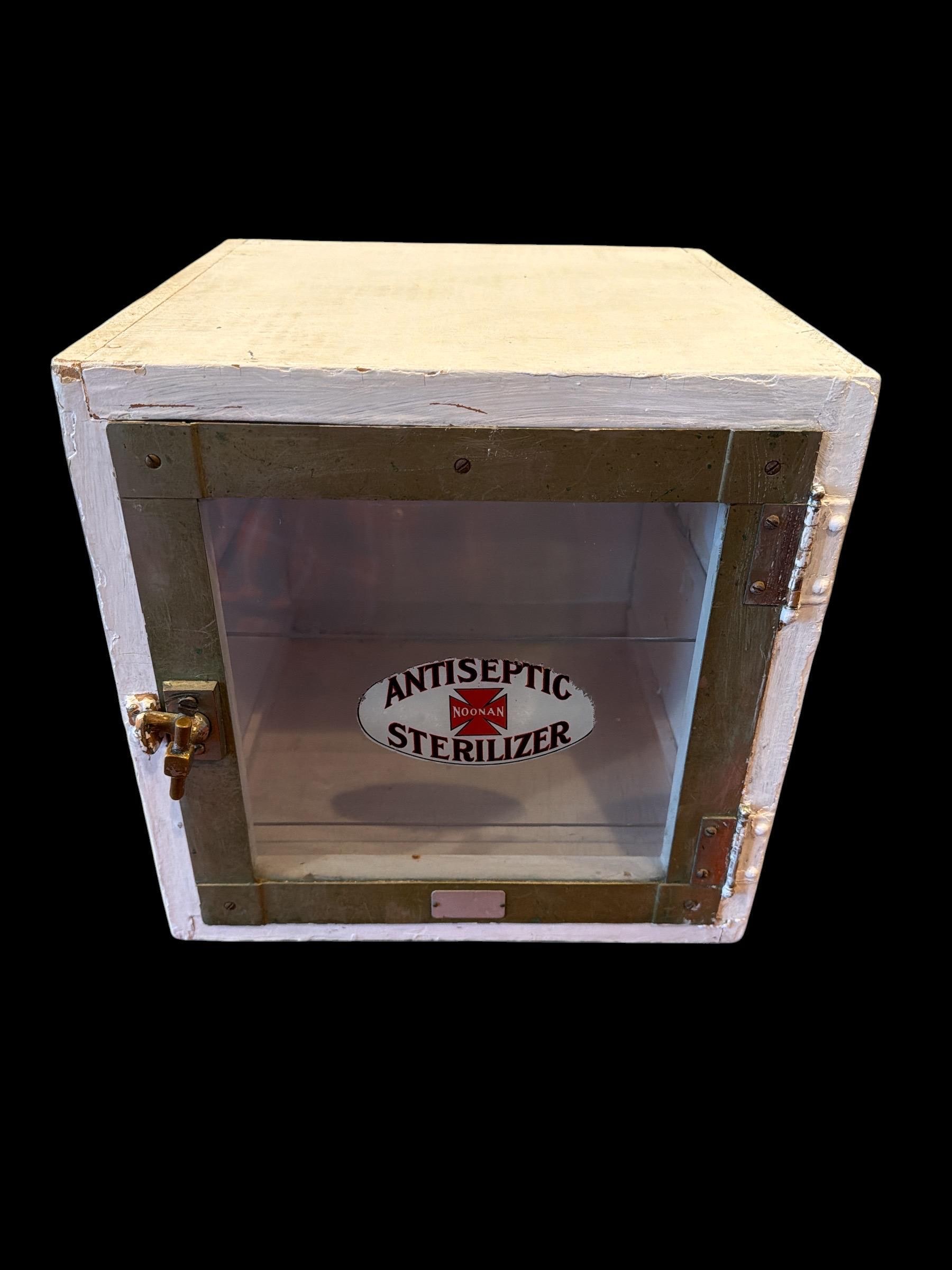 レトロ　アンティーク　滅菌 Antique Medical Sterilizer - Etsy