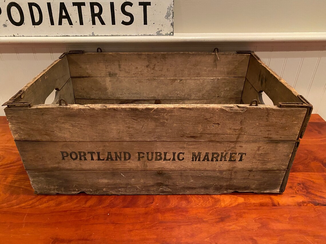 Portland Maine Public Market Folding Box Grocery Store